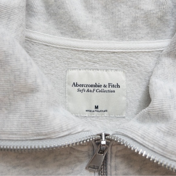 💛Bundle For $18- A&F Sweater Womens Medium Gray Zip Crop Top Casual - Picture 3 of 4